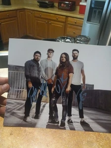 Foto firmada por músicos de Fit For A King Rock Band 8x10 - Imagen 1 de 1