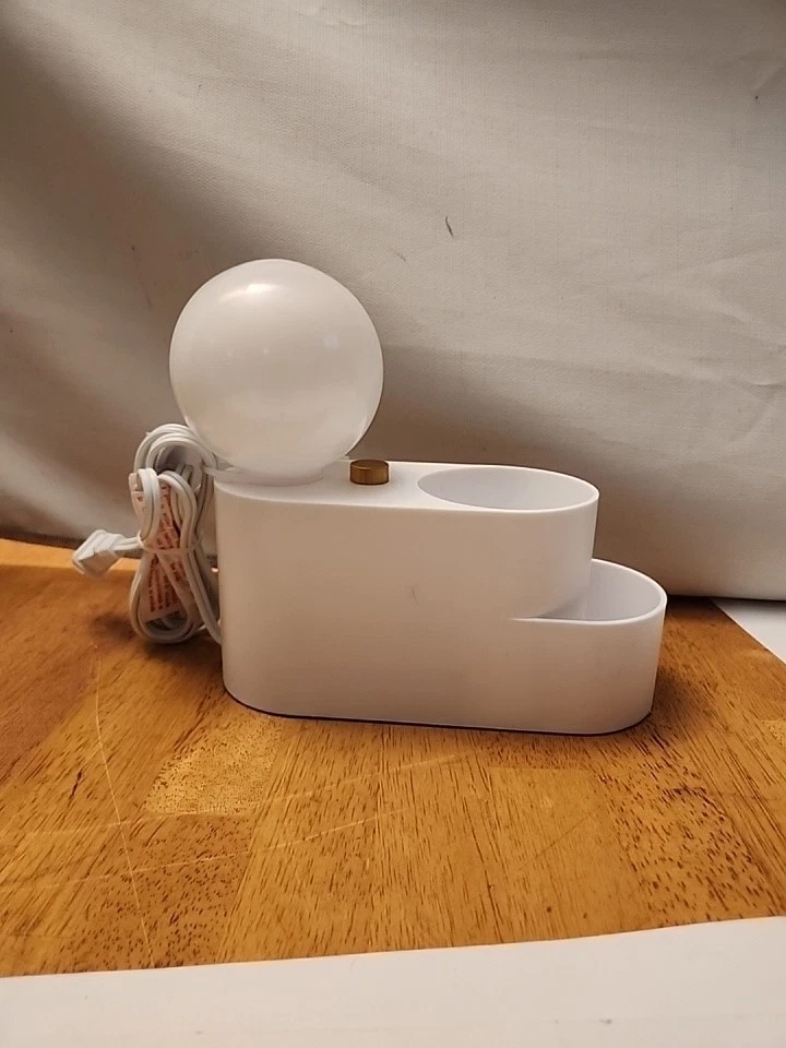 Lámpara de mesa organizadora blanca Globe Light Touch novedad - Room Essentials Foto 1 de 3