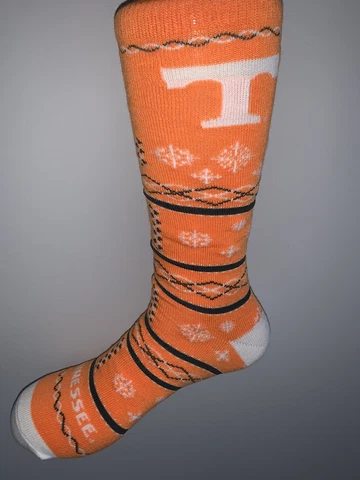 TENNESSEE VOLUNTEERS NCAA COLLEGE JERSEY LOGO SNOW FLAKE DRESS SOCKS MENS Cover