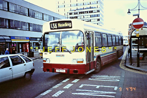 ORIGINAL 35mm BUS SLIDE 9512- Reading Buses NATIONAL 383 TPE171S Reading 9.4.94