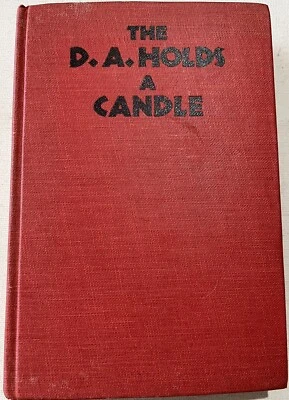 THE D. A. HOLDS A CANDLE by Erle Stanley Gardner Triangle Books Vintage 1942 HC Foto 1 de 4