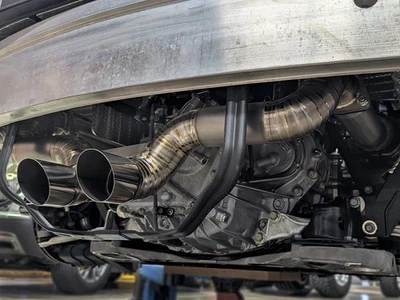 Sistema de escape Pride Acura NSX 2017-2022 titanio NC1 Turbo tipo S Foto 1 de 3