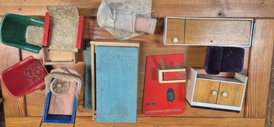 Puppenstubenmöbel Konvolut DDR - Bild 1 von 4