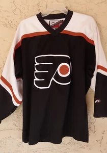 Philadelphia Flyers NHL Pro Player jersey, high quality size M - Picture 1 of 5