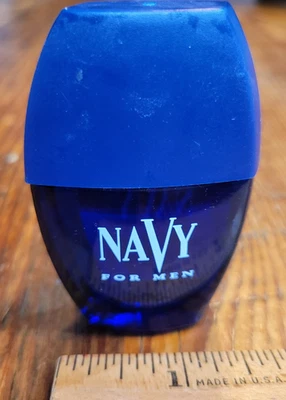 Navy for Men Cologne by Dana 0,5 oz - 15 ml garrafa azul tamanho de viagem novo estoque antigo - Imagem 1 de 4
