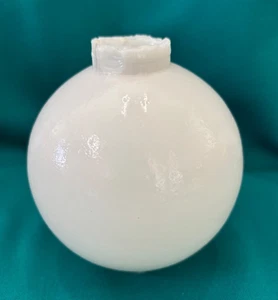 HARD TO FIND 3 1/2" WHITE LIGHTNING ROD BALL - Picture 1 of 3