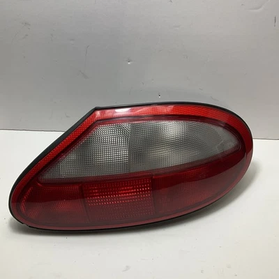 Conjunto de luz trasera exterior lateral derecha Jaguar XK8 XKR 1997-2000 OEM SIN BOMBILLAS Foto 1 de 4