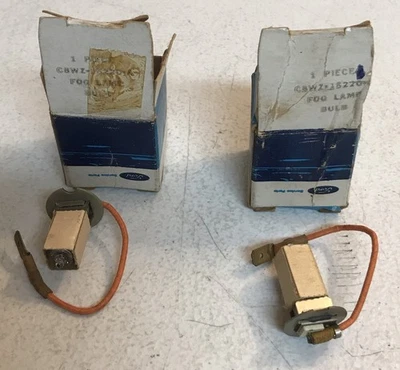 Nuevo de Lote Antiguo Shelby California Special Shelby Lucas Bombillas C8WZ-15220-A Foto 1 de 4