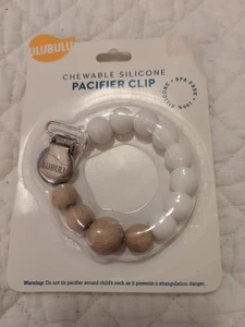 Ulubulu Chewable Silicone Pacifier Clip Pink White 0+ Months BPA Free Brand New - Picture 1 of 2