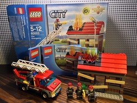 Lego city fire 60003  Fire Emergency  99% complete w/box and manuals READ
