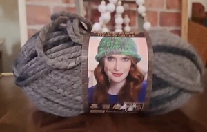 Wool-ease Thick Quick Lion Brand Yarns 519 Raven Super Bulky 6 - Picture 1 of 4