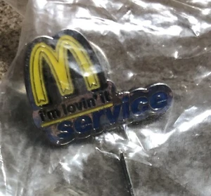 Golden Arches I’m Lovin It Service McDonalds Crew Pin M4 - Bild 1 von 1