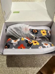 Women’s Tennis Shoes/Flats Cabin Kicks By Farmhouse is My Style Size 11.5 - Picture 1 of 5