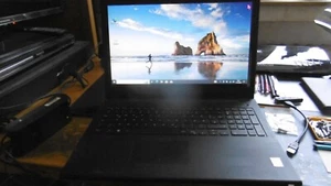 Dell Inspiron 15 3542 - Intel i3 - 8 GB RAM - 1000GB SSD - Windows 10 Pro Aktiv - Bild 1 von 4