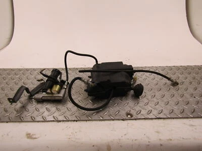 DISTRIBUIDOR DE BOMBA DE AIRE DE SUSPENSIÓN HONDA GOLDWING 1200 1985  Foto 1 de 4