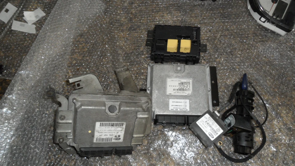 KIT CENTRALINA MOTORE PER FIAT Multipla 2° Serie Benzina 1600 (04>) - Immagine 1 di 1