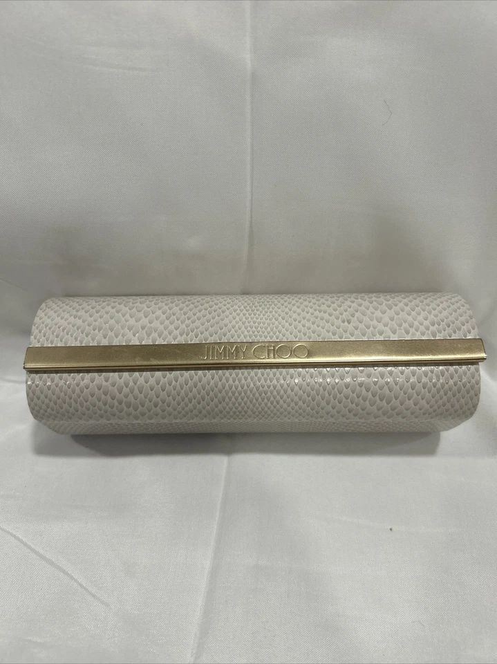 Estuche de piel de serpiente blanca sintética Jimmy Choo para gafas o gafas de sol cierre magnético Foto 1 de 4