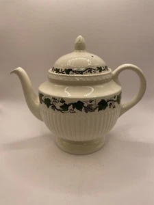 Vintage WEDGWOOD Stratford Lidded Teapot Cream/Off White England, Edme Shape - Picture 1 of 9