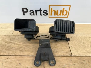 2009-2015 Jaguar X250 XF High Low Note Tone Horn Set OF 2 W/MOUNT Black OEM - Picture 1 of 7