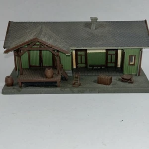 Ho Scale Model Power Freight Depot - Picture 1 of 5