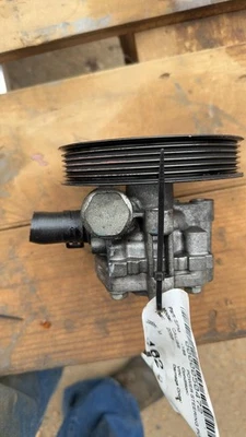 Bomba/motor de dirección asistida Dodge Caliber 07 Foto 1 de 3