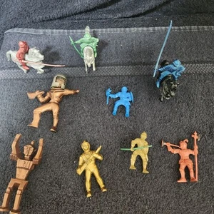 Juego de 9 Soliders de juguete mixto vintage años 60 - Imagen 1 de 6