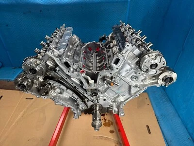 Lexus LX570 Engine Cylinder Block & Heads, Crankshaft, Camshaft 10k 2008-2015 OE - Image 1 of 4