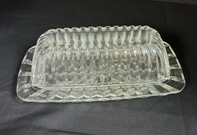 Plato de mantequilla cubierto Studio Nova Crystal Terina transparente Foto 1 de 4