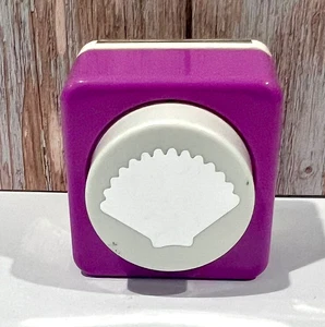 Foro di carta a forma di conchiglia di mare 2,25" ritagliato album di ritagli o carte copertina posteriore in plastica - Foto 1 di 6