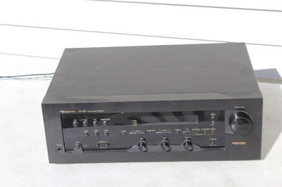 NAKAMICHI AV-400 立体声 A/V 接收器工作 — 第 1/4 张图片