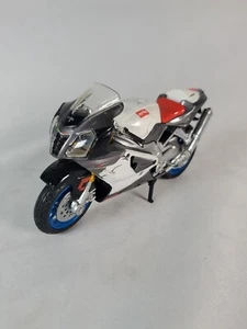 APRILIA RSV 1000R die-cast 1:18 sport super bike motorcycle Maisto - Picture 1 of 9
