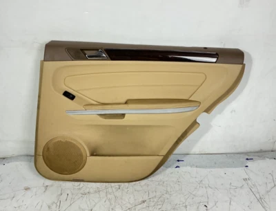 2006-2012 梅赛德斯-奔驰 GL450 GL550 后乘客侧内门板原始设备制造商 — 第 1/4 张图片