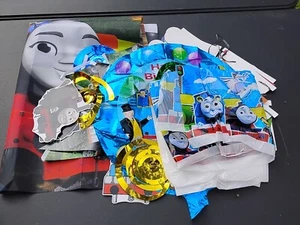 Variété de fournitures de fête d'anniversaire Thomas le moteur du train - Photo 1 sur 4