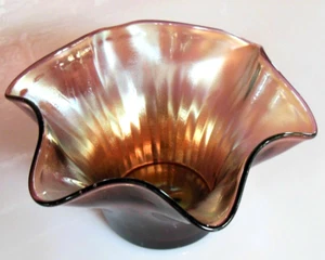 Fenton Glass Iridized Amethyst Carnival Stippled Rays Hat Vase - Picture 1 of 10
