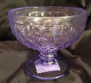 Bridgerton Tazza in vetro con stelo - Viola - Foto 1 di 5