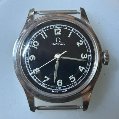 OMEGA WWII U.S. Army Military 16 Jewels Cal 30T2SC  Case #2384-1￼ - Image 1 of 4