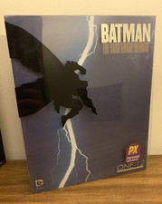 Mezco ONE BATMAN The Dark Knight Returns PX Exclusive Signed Frank Miller