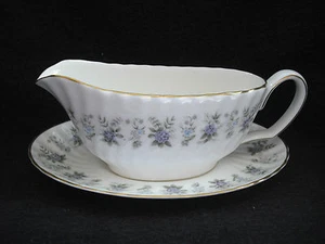 Minton Alpine Spring Gravy Boat & Stand Brand New Made in England - Picture 1 of 1