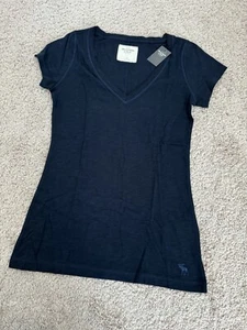 NWT Abercrombie & Fitch Classic V-Neck Navy Short Sleeve Top Womens Size S - Picture 1 of 5