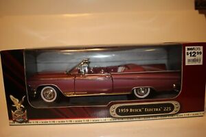 Yat Ming Road Signatures 1959 Buick Electra Convertible 1/18th Scale Diecast