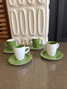 KAHLA 8-teiliges Set Germany 4 Porzellan Kaffeetassen & 4 Untertassen grün Vintage Avocado - Bild 1 von 7