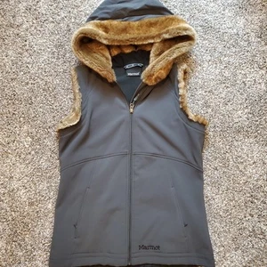 Marmot Womens Medium Furlong Gray Winter Vest Faux Fur Hooded Fleece Pockets - Picture 1 of 12