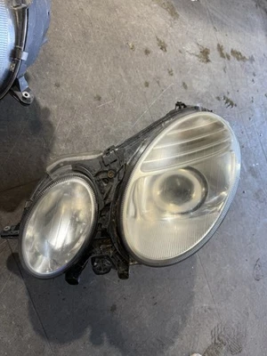 Mercedes W211 S211 ILS Bi-Xenonscheinwerfer Links Kurvenlicht  A2118204161 - Bild 1 von 4