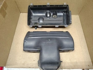 1994-02 Dodge Ram Air Cleaner Intake Filter Box Airbox Bottom Vent 4728211 - Picture 1 of 8