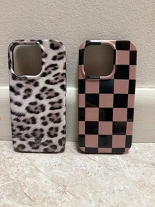 Velvet Caviar iPhone 15 Pro Snow Leopard und Mocha Vibe Hüllen *gebraucht* - Bild 1 von 2