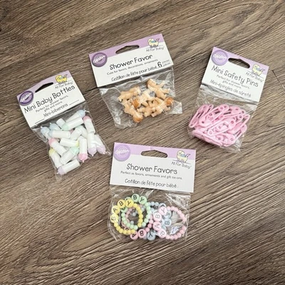 Vintage Wilton Baby Shower Favors Bottles Babies Safety Pins Bracelets - Image 1 of 4