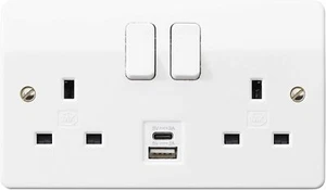 MK K2745 Twin Double 2 Gang Switched Plug Socket with Dual USB Type A & C White - Picture 1 of 3