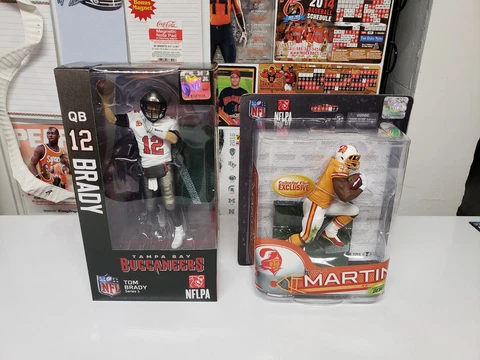 Tom Brady Imports Dragon Figure & Doug Martin McFarlane Exclusive Tampa Bay Bucs Cover