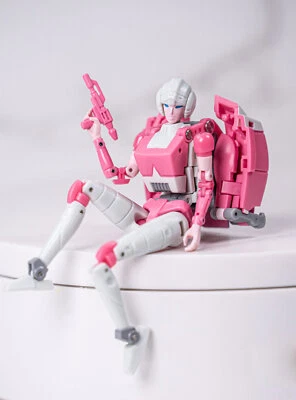 Deformabl Robot Arcee Autobot Dr. WU MS-30 Action Figure Kids Toys In Stock New！ - Image 1 of 4