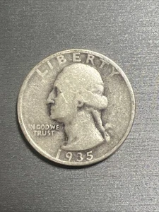 1935 Washington Quarter #550 - Picture 1 of 2